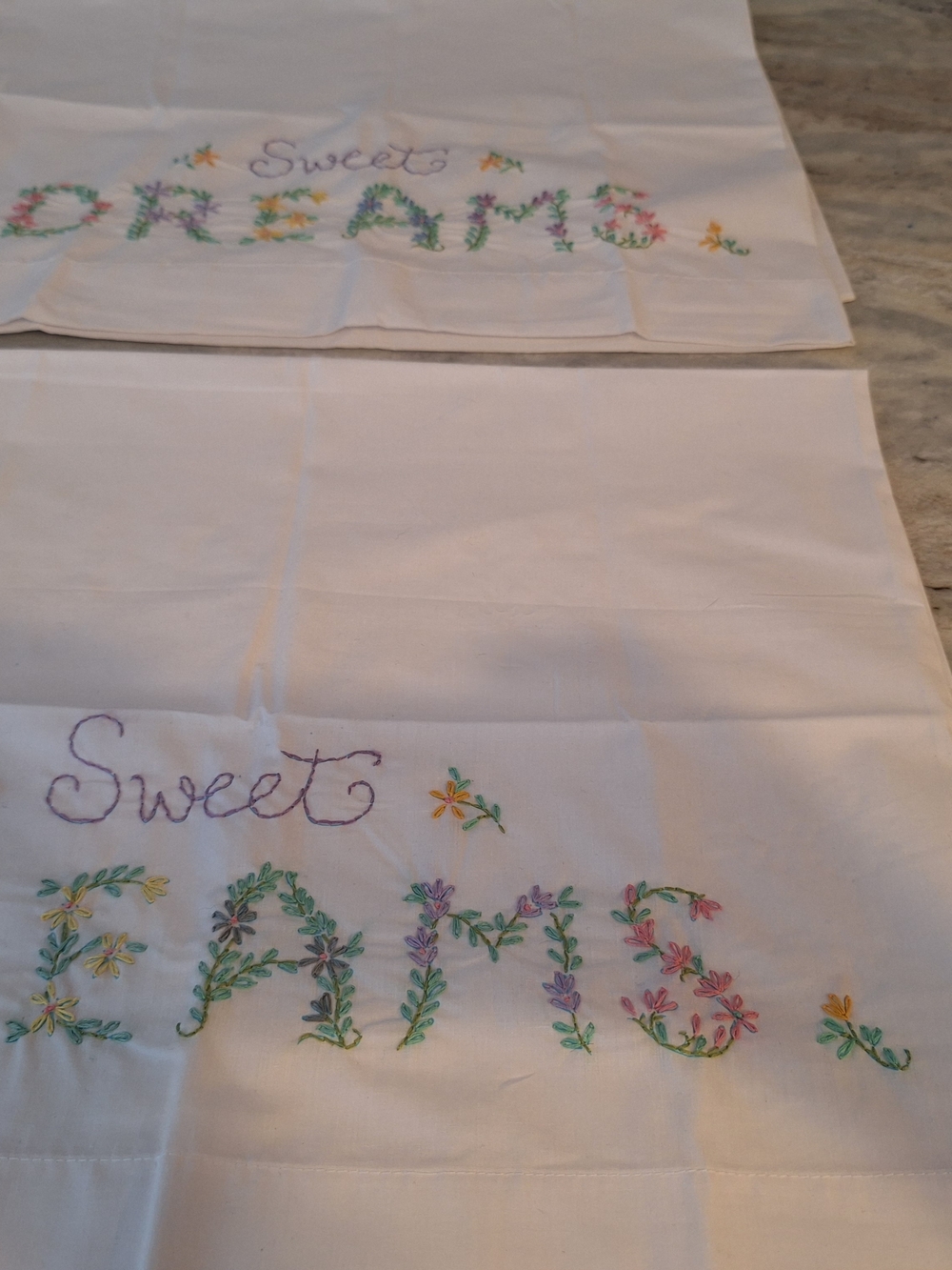 Embroidered Floral Pillowcase Set - White with Pastel Flowers - Picture 4 of 4